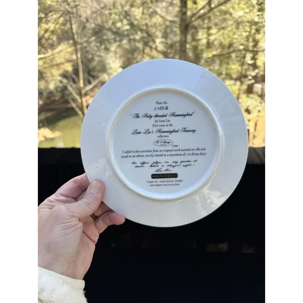 Lena Liu plate The Ruby-throated Hummingbird Treasury porcelain plate -S86